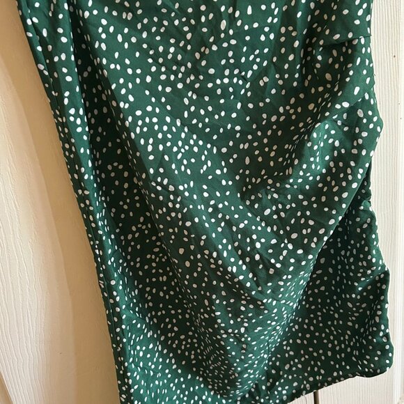 Code x Mode Green Polka Dot Side Ruched Asymmetrical Skirt in XS - Picture 4 of 5